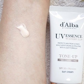 ウォータフルトーンアップサンクリーム/ダルバ/日焼け止めクリームを使ったクチコミ(3枚目)