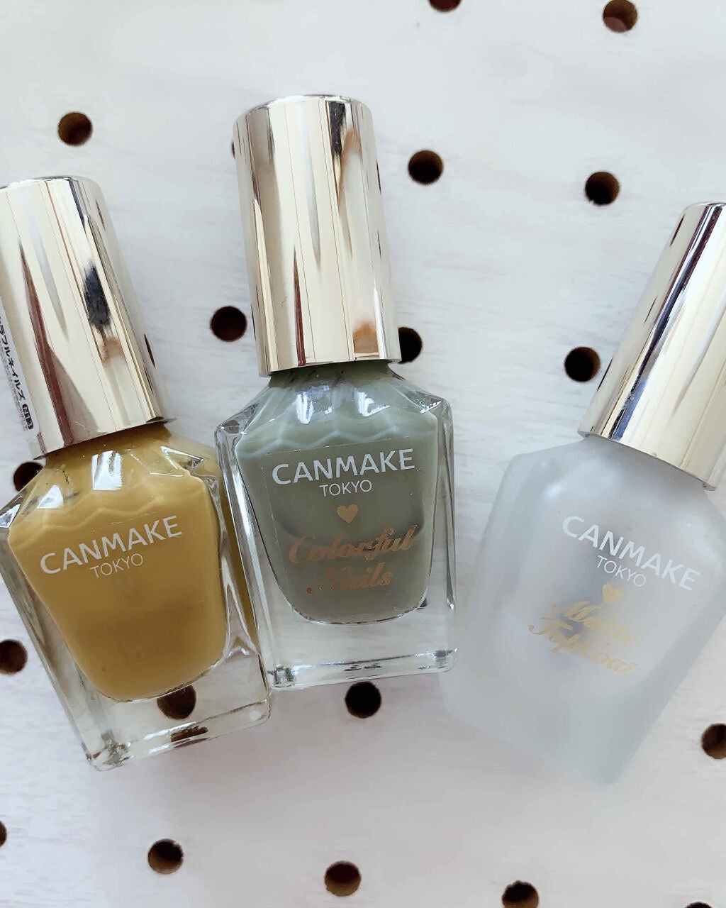 カラフルネイルズ/キャンメイク/マニキュアを使ったクチコミ(2枚目)