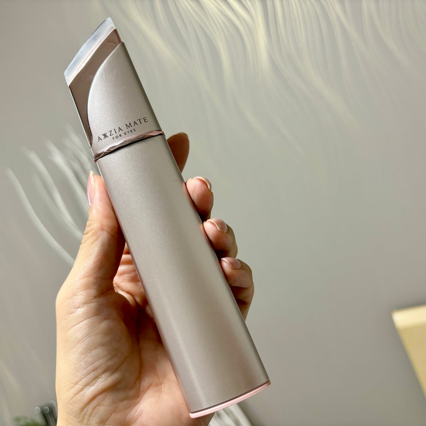 アクシージア メイト フォーアイズ/AXXZIA/美顔器・マッサージを使ったクチコミ(1枚目)