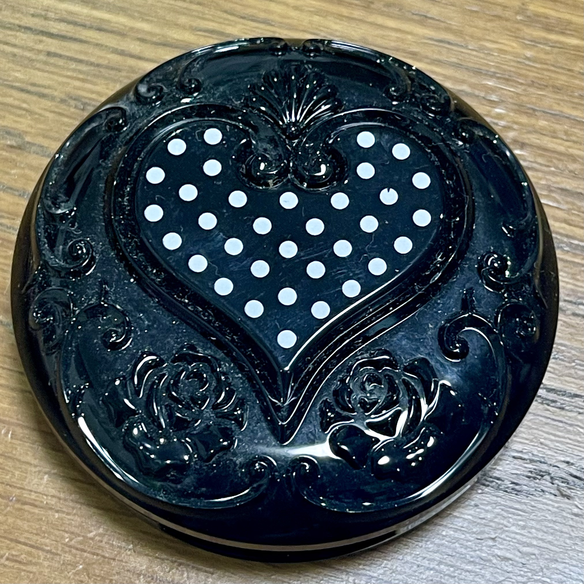 スイ ブラック パウダー ブラッシュ/ANNA SUI/パウダーチークを使ったクチコミ（1枚目）