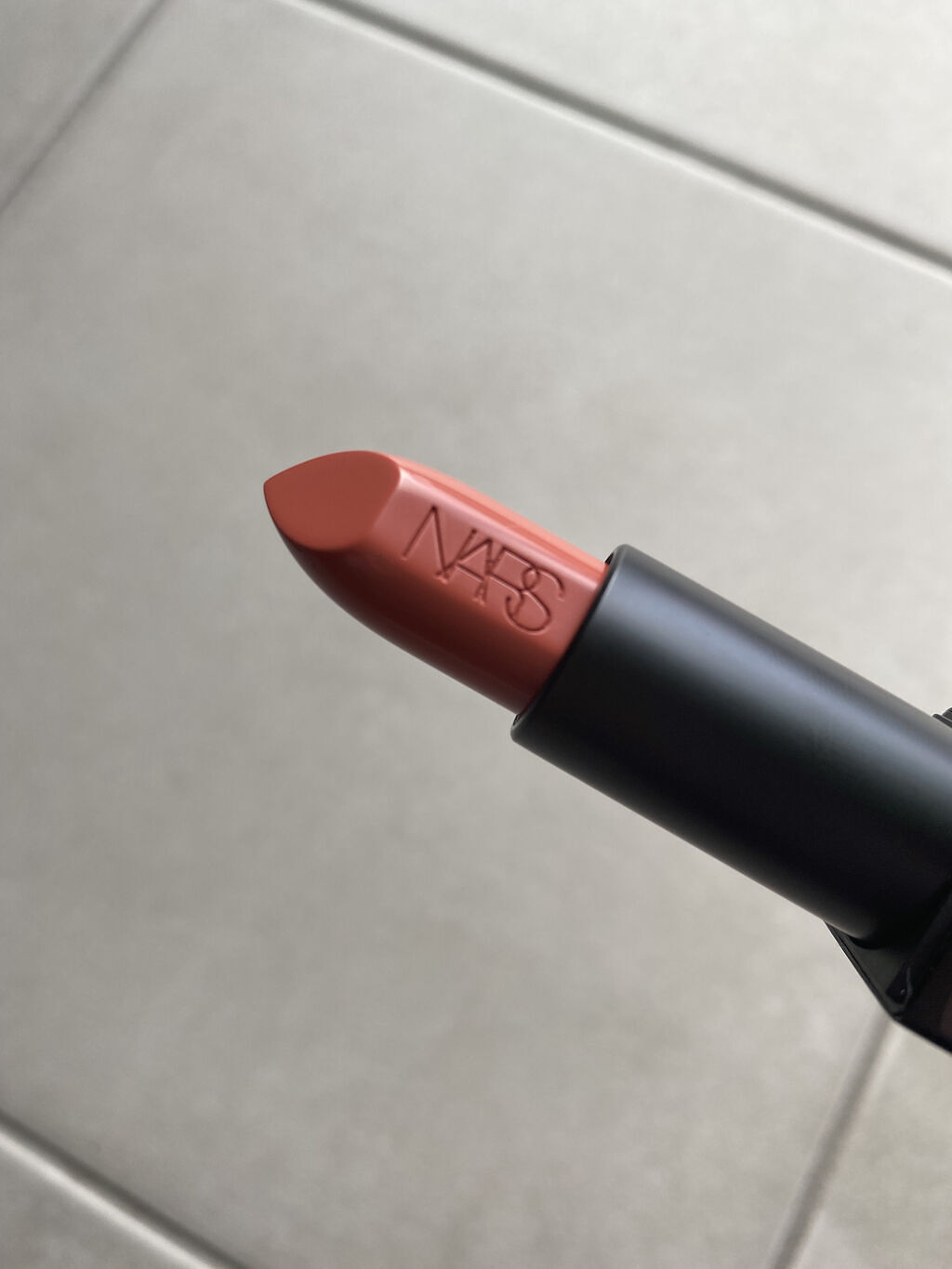 オーデイシャスリップスティック/NARS/口紅を使ったクチコミ（3枚目）