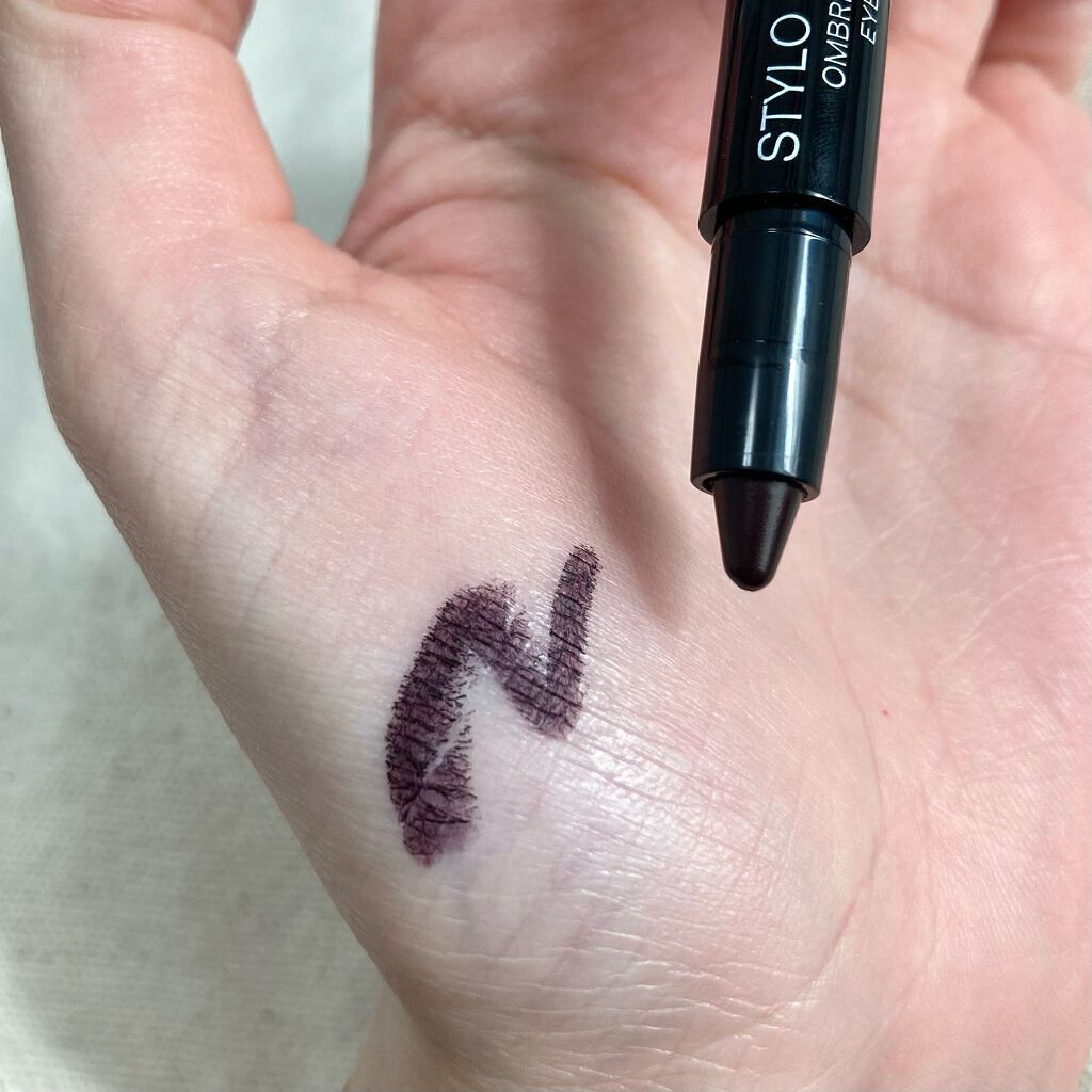 スティロ オンブル エ コントゥール 8 ルージュ ヌワール/CHANEL/スティックアイシャドウを使ったクチコミ（3枚目）