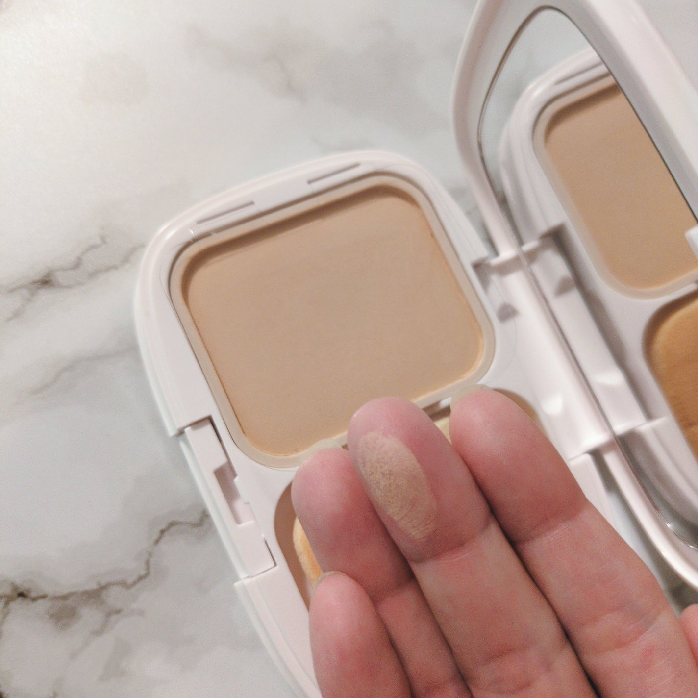 パウダーファンデーション/media luxe/パウダーファンデーションを使ったクチコミ(3枚目)