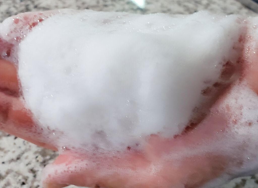 エッセンスモイストソープ/BioMedi/洗顔石鹸を使ったクチコミ（2枚目）