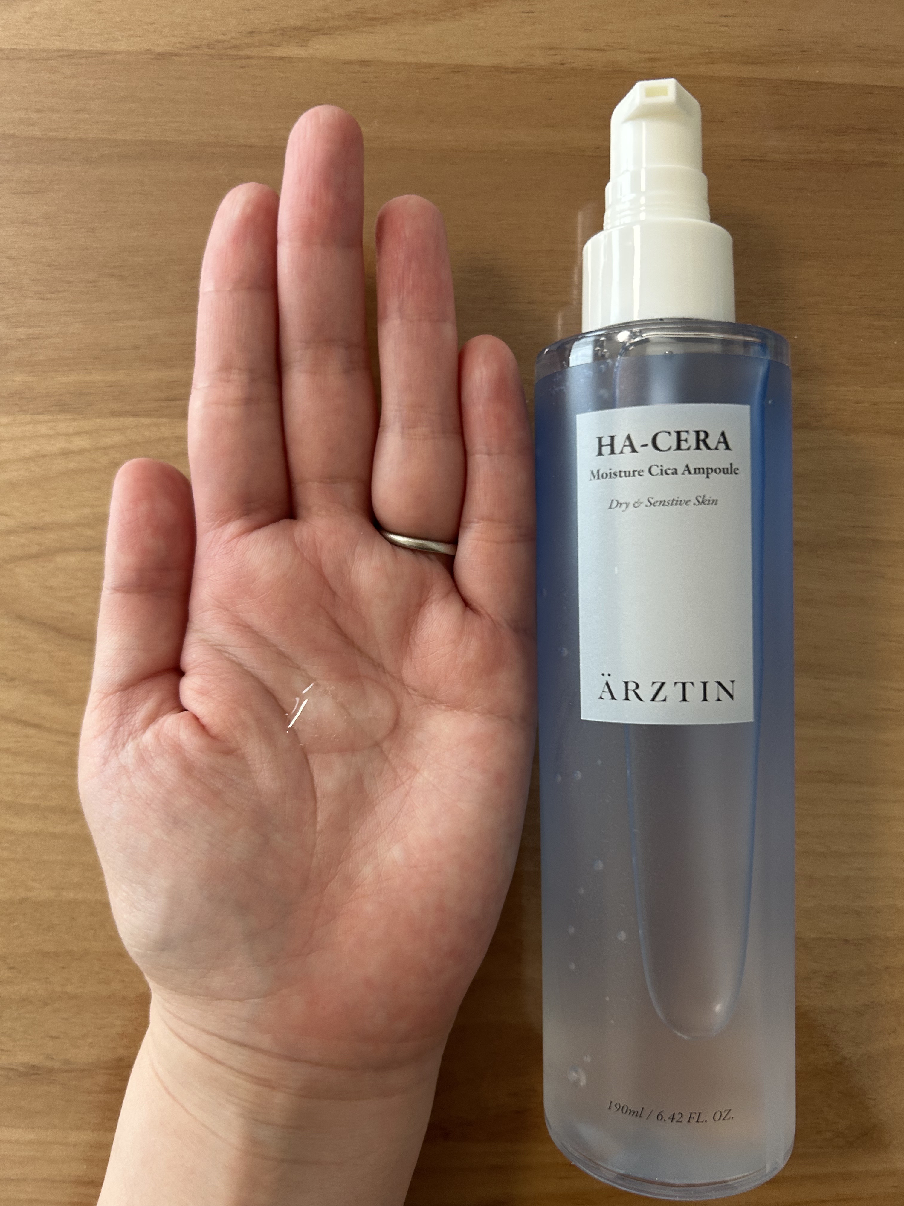 ヒアセラ モイスチャーシカセラム/エルツティン/美容液を使ったクチコミ（2枚目）