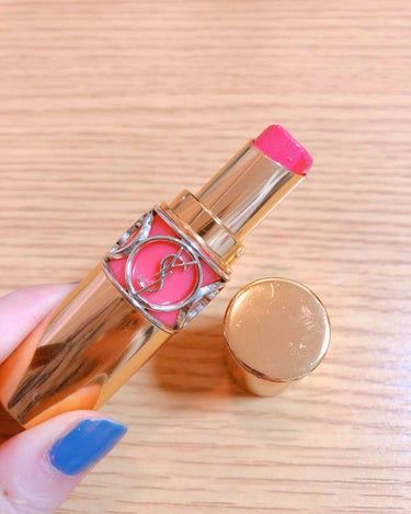 イブサンローランの口紅を買いました💄✨


自然なピンクが欲しかったのでこちらを購入！
塗ってみた感じも自然に色付くピンクで最高でした💋

イブサンローランの口紅って、1本は持っていたい憧れですよね…
