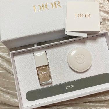 Diorのバースデーギフト

以前、投稿するといいながらずっと投稿してなかったけどDiorのバースデーギフトです。
去年のはじめ頃Diorにハマってプラチナ2周したので今年も継続でプラチナでした。

今