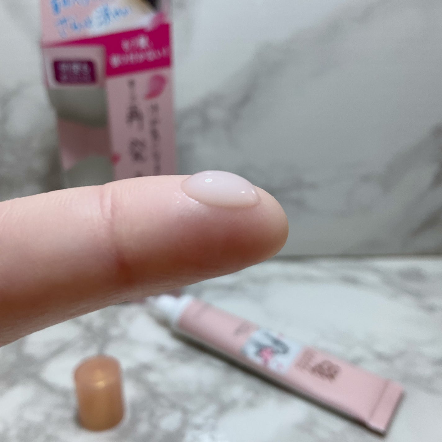 8x4 アロマスイッチ 涼感ネックジェル パリスブーケの香り/8x4/デオドラント・制汗剤を使ったクチコミ(3枚目)