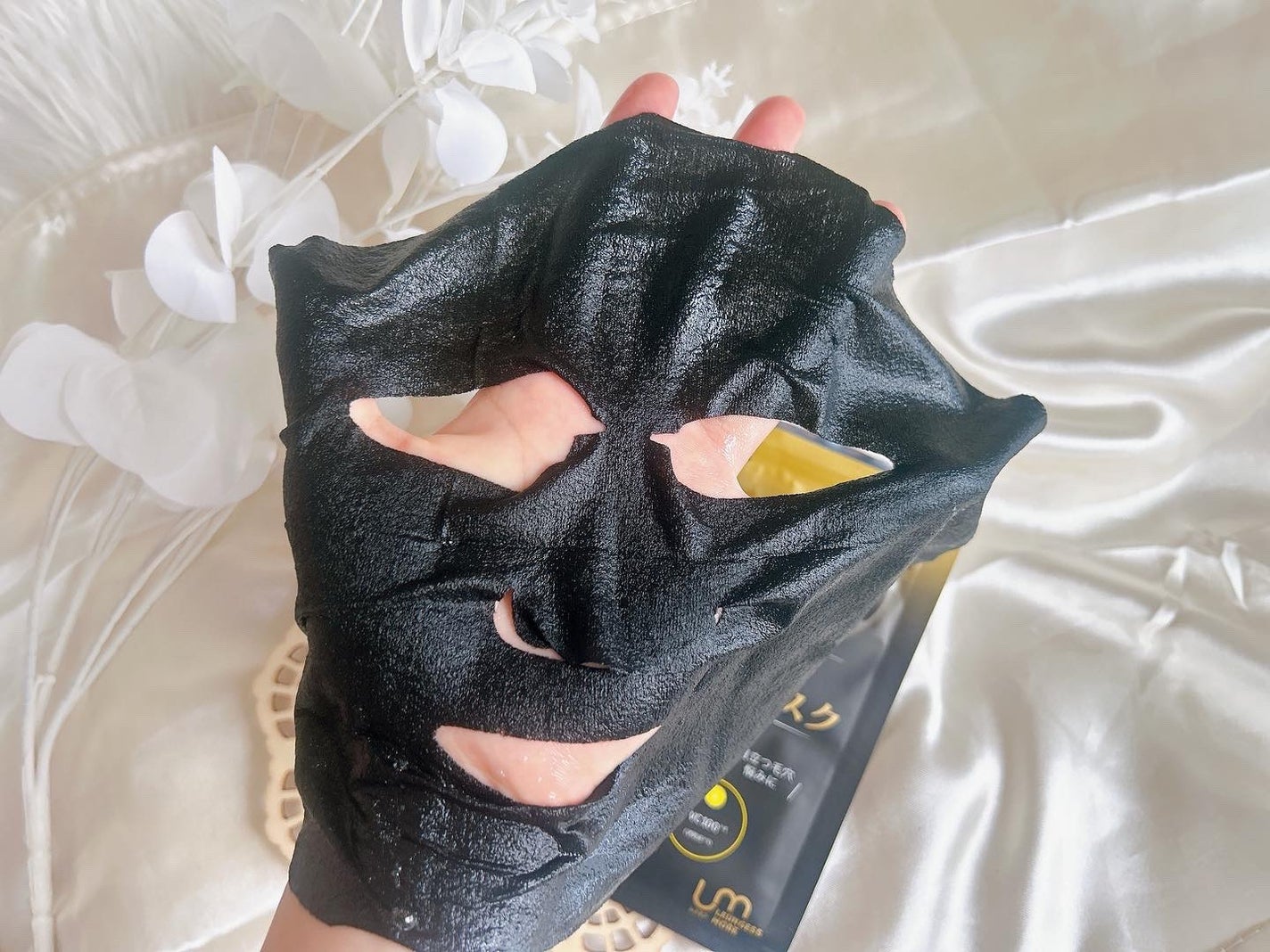 LEUNGESSMORE ブラックPスペシャルフェイスマスク/LEUNGESSMORE/シートマスク・パックを使ったクチコミ(4枚目)