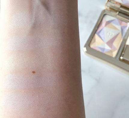 ル・レオスールデクラ /クレ・ド・ポー ボーテ/パウダーハイライトを使ったクチコミ(8枚目)