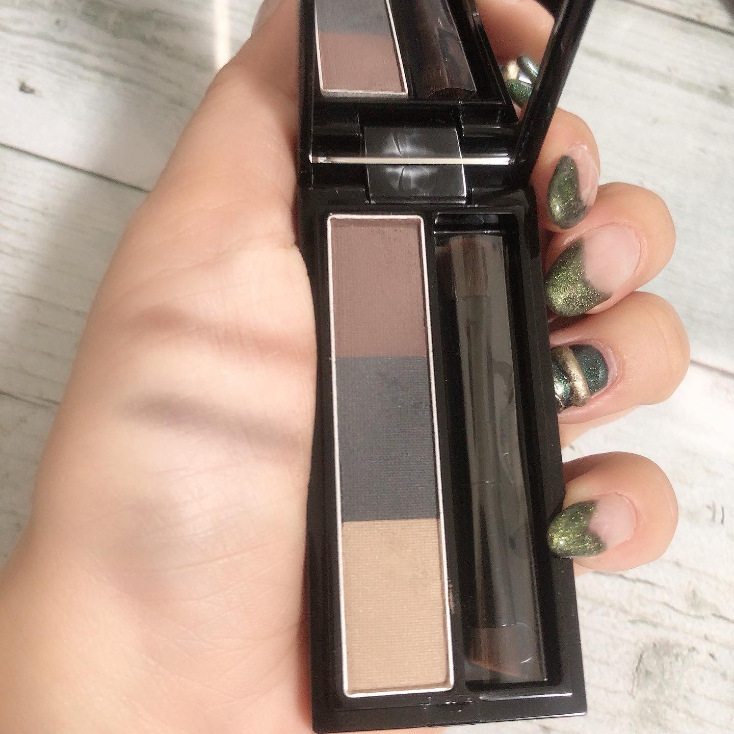 ヴィセ リシェ アイブロウパウダー/Visée/パウダーアイブロウを使ったクチコミ（3枚目）