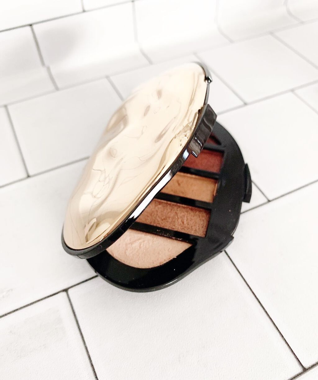 Eyeshadow 5 Colour Compacts/BYREDO/アイシャドウパレットを使ったクチコミ（3枚目）