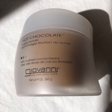 giovanni ジョヴァンニ シュガー ボディスクラブ ホットチョコレートのクチコミ「触れたくなる、ふわふわもっちりボディに👙♡

こんにちは、いちです。
今回はお肌がもちもちにな.....」（2枚目）