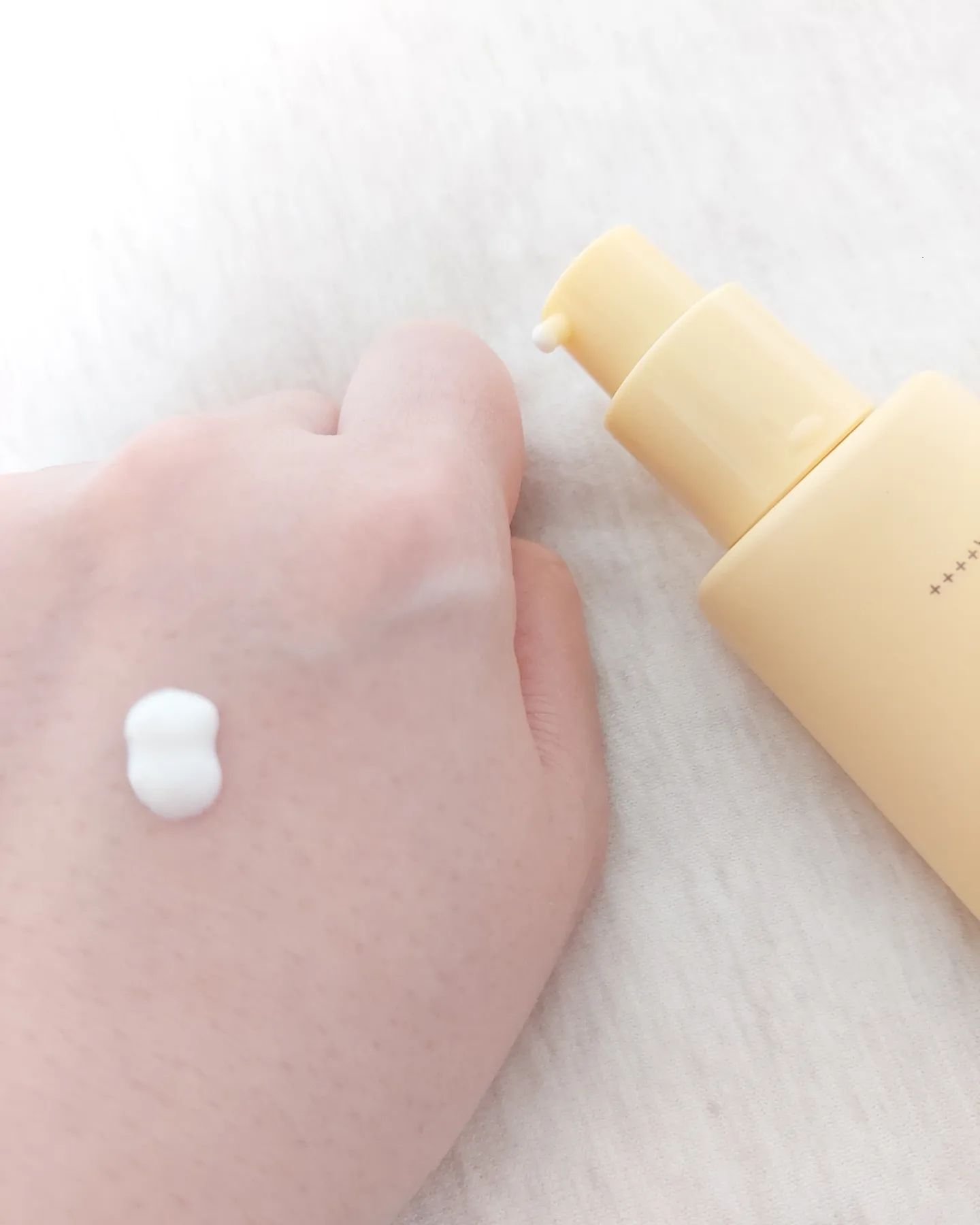 ヴィーガン リリーフ サン エッセンス /athé/日焼け止めクリームを使ったクチコミ（2枚目）