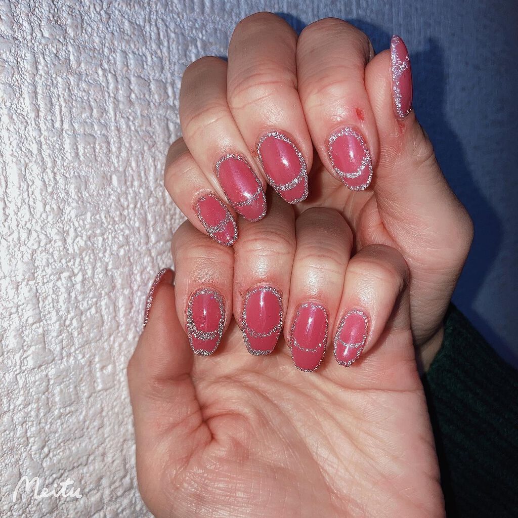 しぃ🗿🍋♡ on LIPS 「#newnail..#囲みフレンチしてみたよ〜✌︎(˙-˙︎︎..」(1枚目)