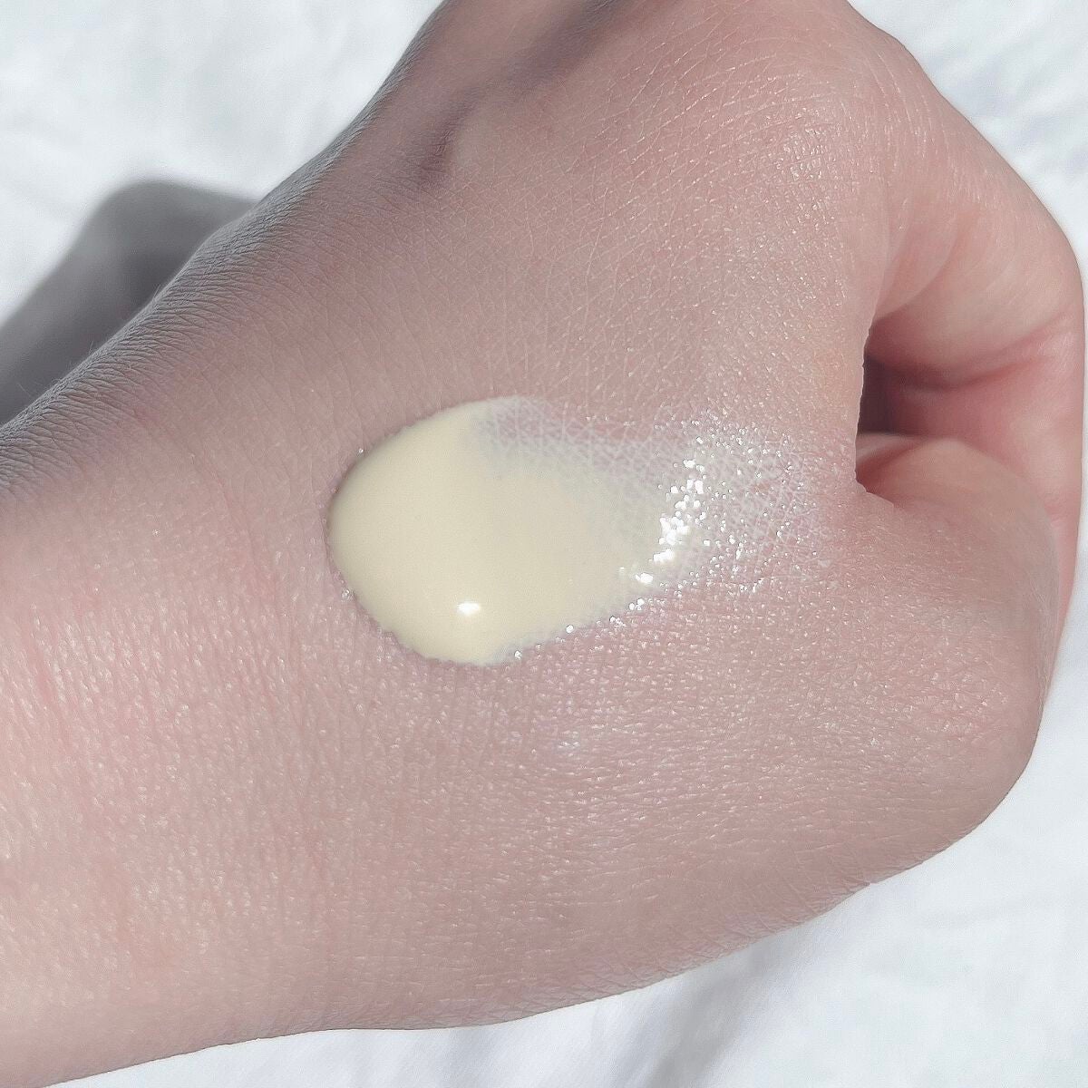 インテンシブ セラム ラディアンス プライマー/BOBBI BROWN/化粧下地を使ったクチコミ(3枚目)