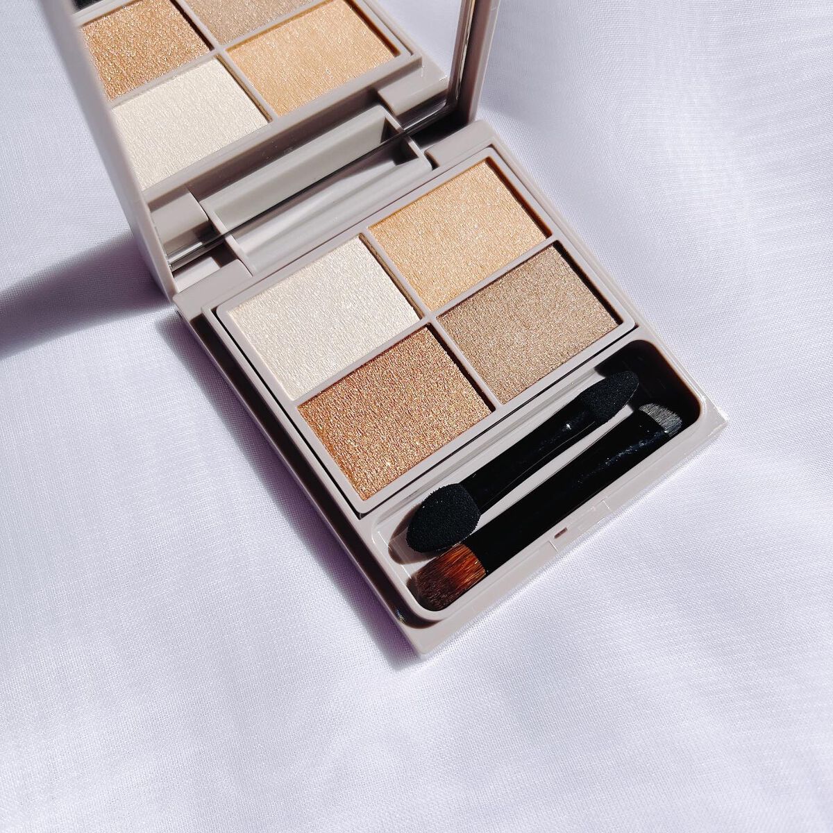 デザイニングアイカラー/rafuna/アイシャドウパレットを使ったクチコミ(2枚目)