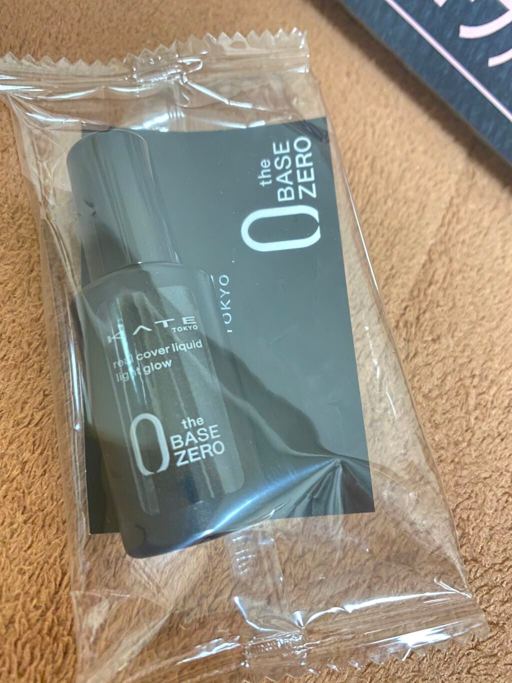 リアルカバーリキッド(ライトグロウ)/KATE/リキッドファンデーションを使ったクチコミ(2枚目)