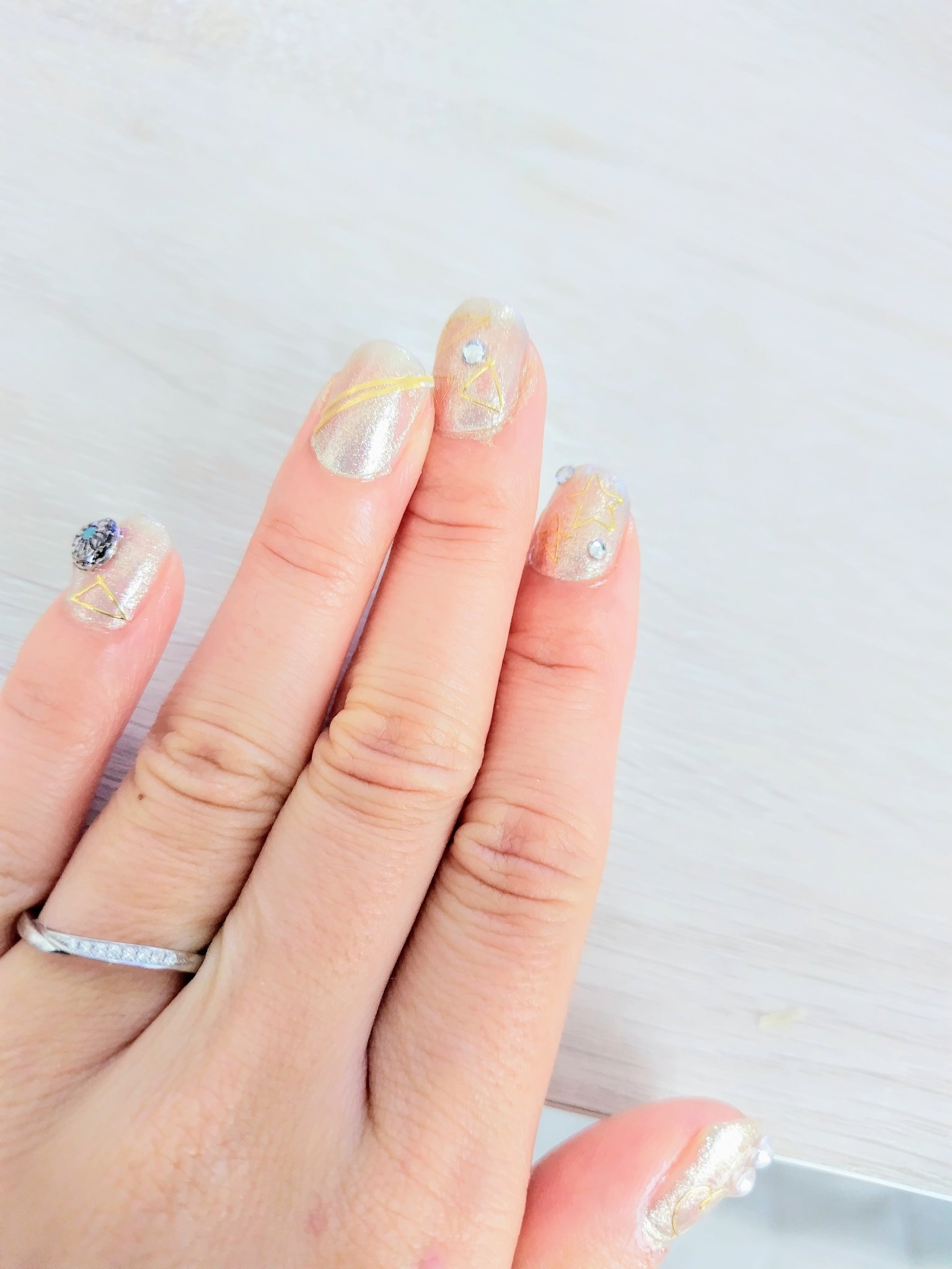 カラフルネイルズ/キャンメイク/マニキュアを使ったクチコミ（2枚目）