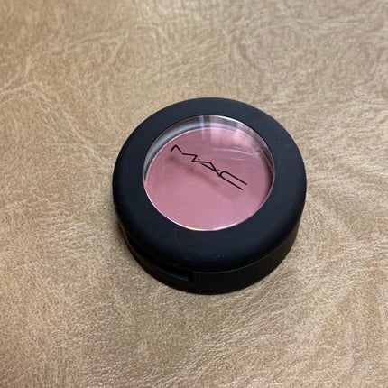 パウダー キス アイシャドウ/M・A・C/単色アイシャドウを使ったクチコミ(2枚目)