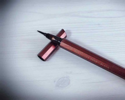 モテライナー リキッド/UZU BY FLOWFUSHI/リキッドアイライナーを使ったクチコミ(1枚目)