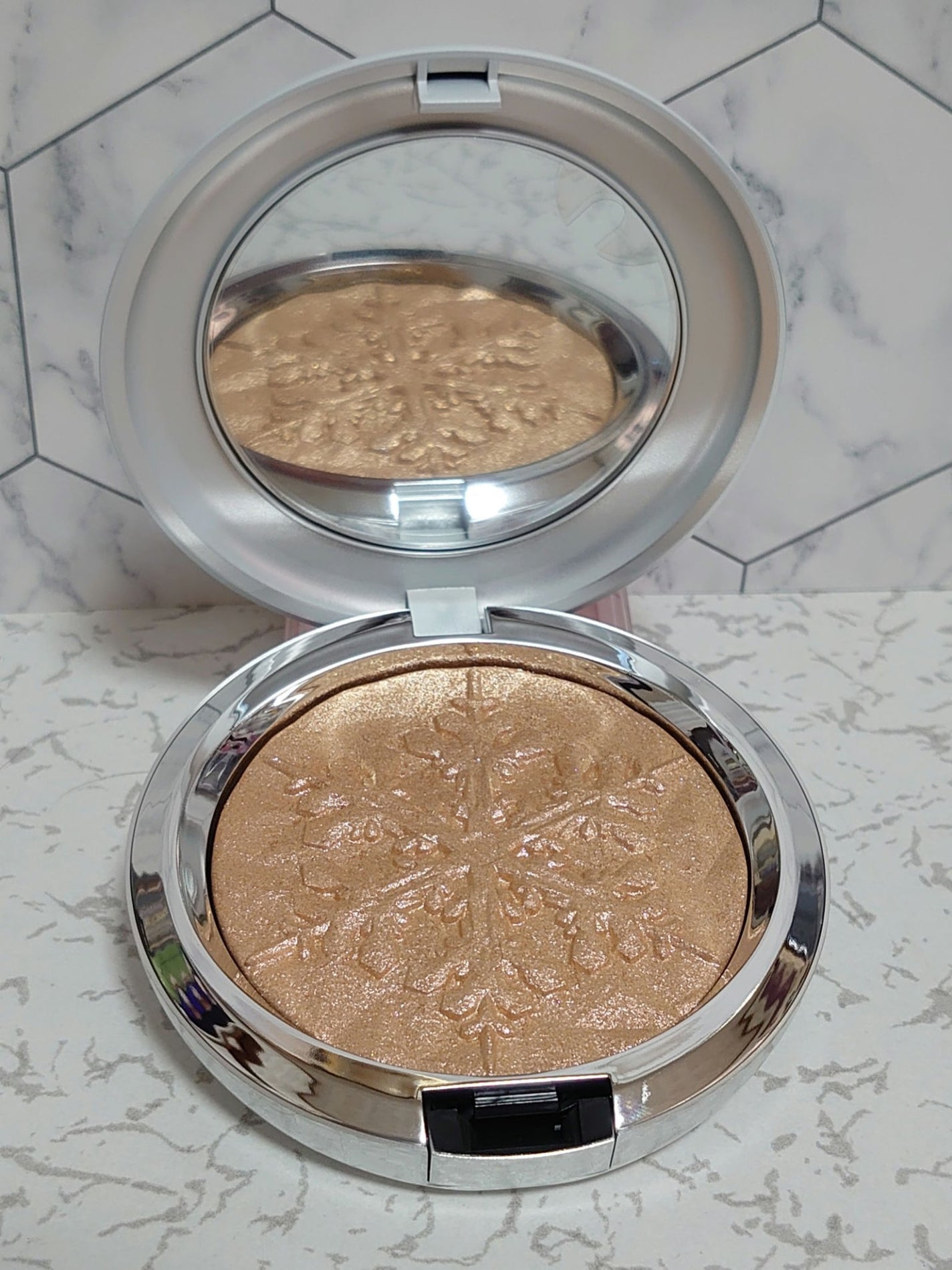 エクストラ ディメンション スキンフィニッシュ/M・A・C/プレストパウダーを使ったクチコミ(1枚目)