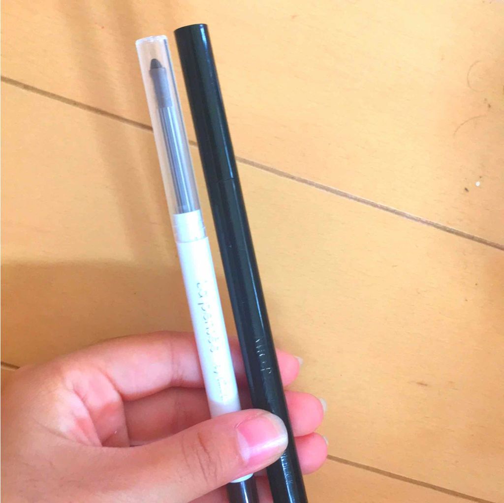 ✨(๑•﹏•)✨ on LIPS 「こんにちは!今回はアイライナーを紹介したいと思います!私はあん..」(1枚目)