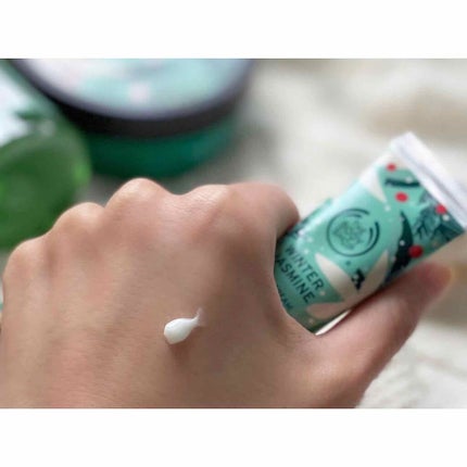 ハンドクリーム ウィンタージャスミン/THE BODY SHOP/ハンドクリームを使ったクチコミ(2枚目)