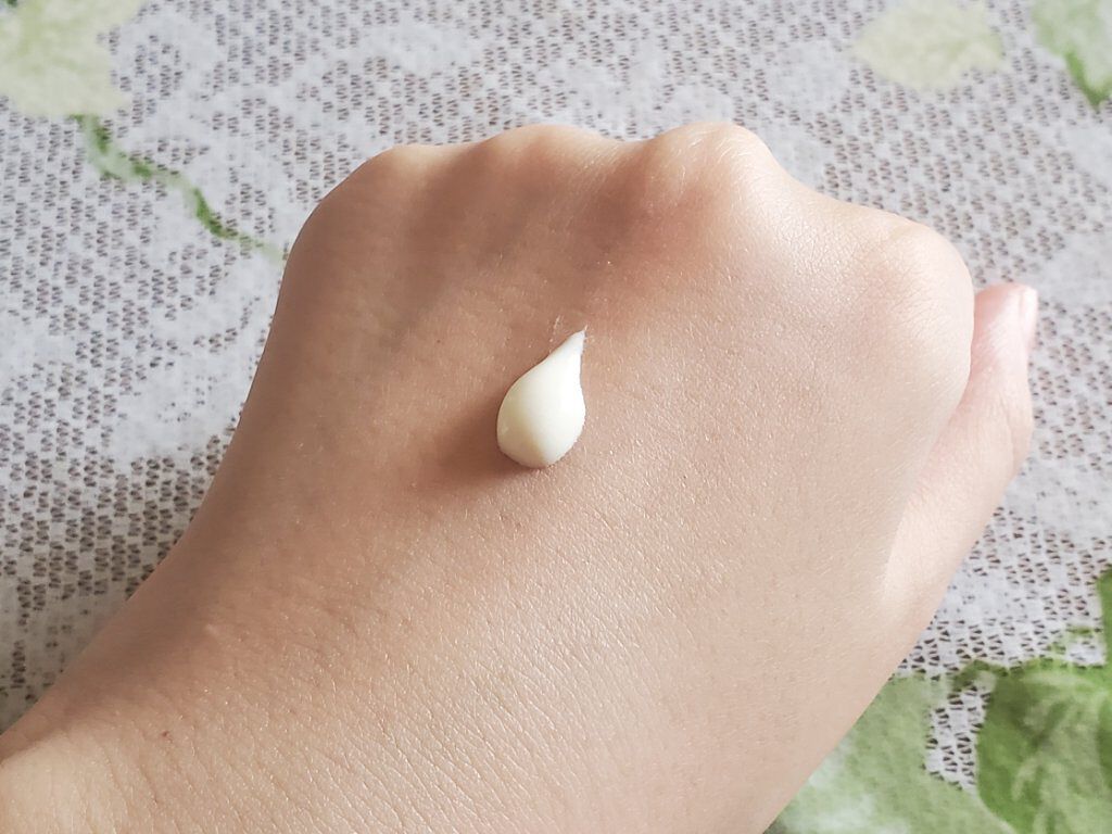 ビオレUV アクアリッチ ライトアップエッセンス/ビオレ/日焼け止めクリームを使ったクチコミ（2枚目）