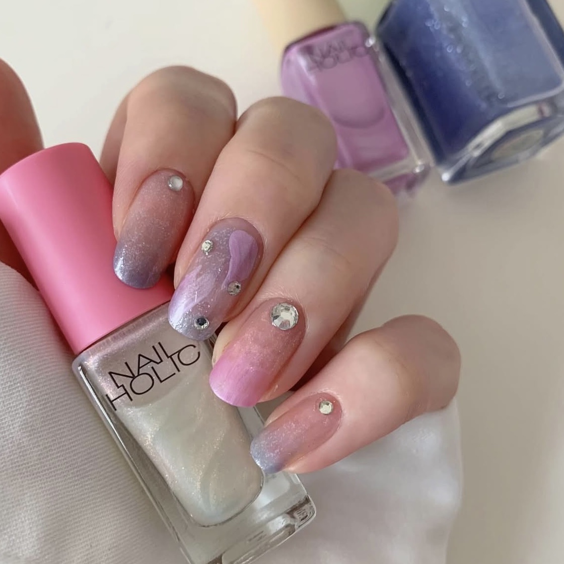 ネイルホリック 24_7 リミテッドカラー Tropical Cocktails BL937 チャイナブルー/ネイルホリック/マニキュアを使ったクチコミ（2枚目）