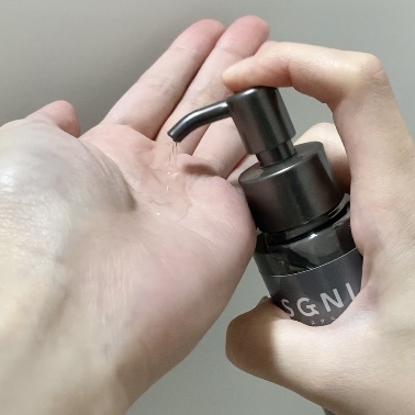 スグニ ディープリペアオイル/SGNI/ヘアオイルを使ったクチコミ（2枚目）