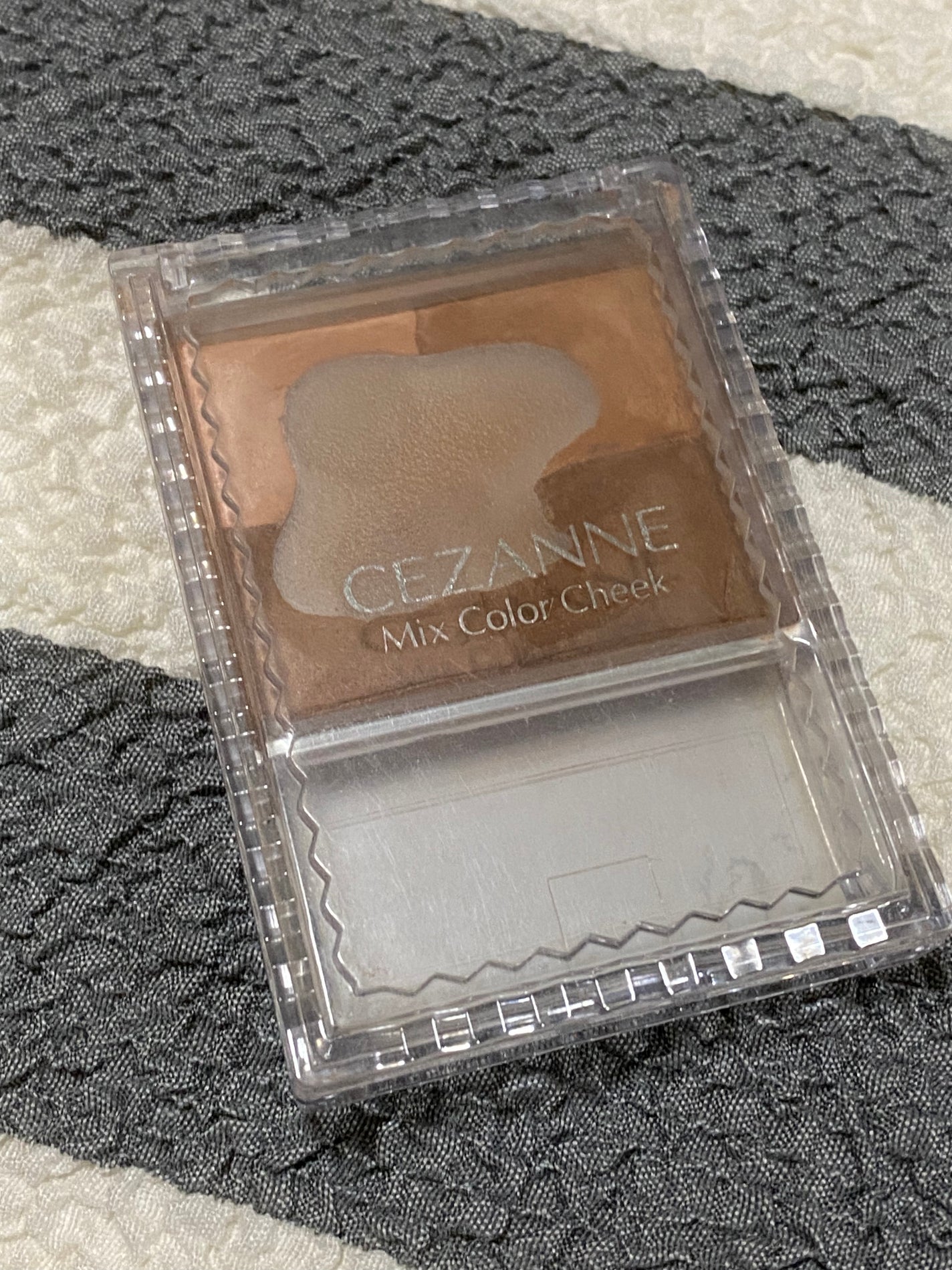 ミックスカラーチーク/CEZANNE/パウダーチークを使ったクチコミ(3枚目)