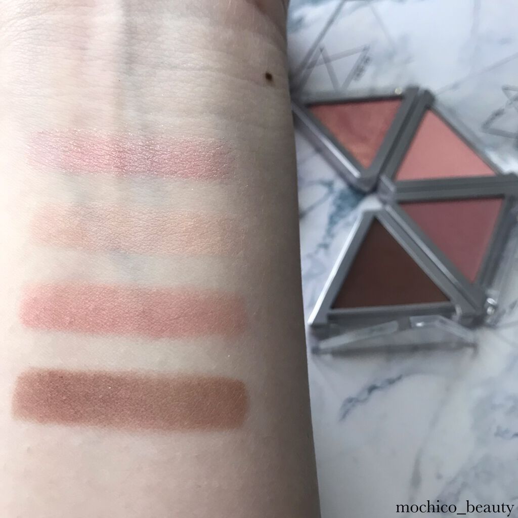 もちこ | 元エステティシャン | 気になった方フォロバ on LIPS 「折りたためるアイシャドウパレットCHIOTURE 『折りたたみ..」(3枚目)