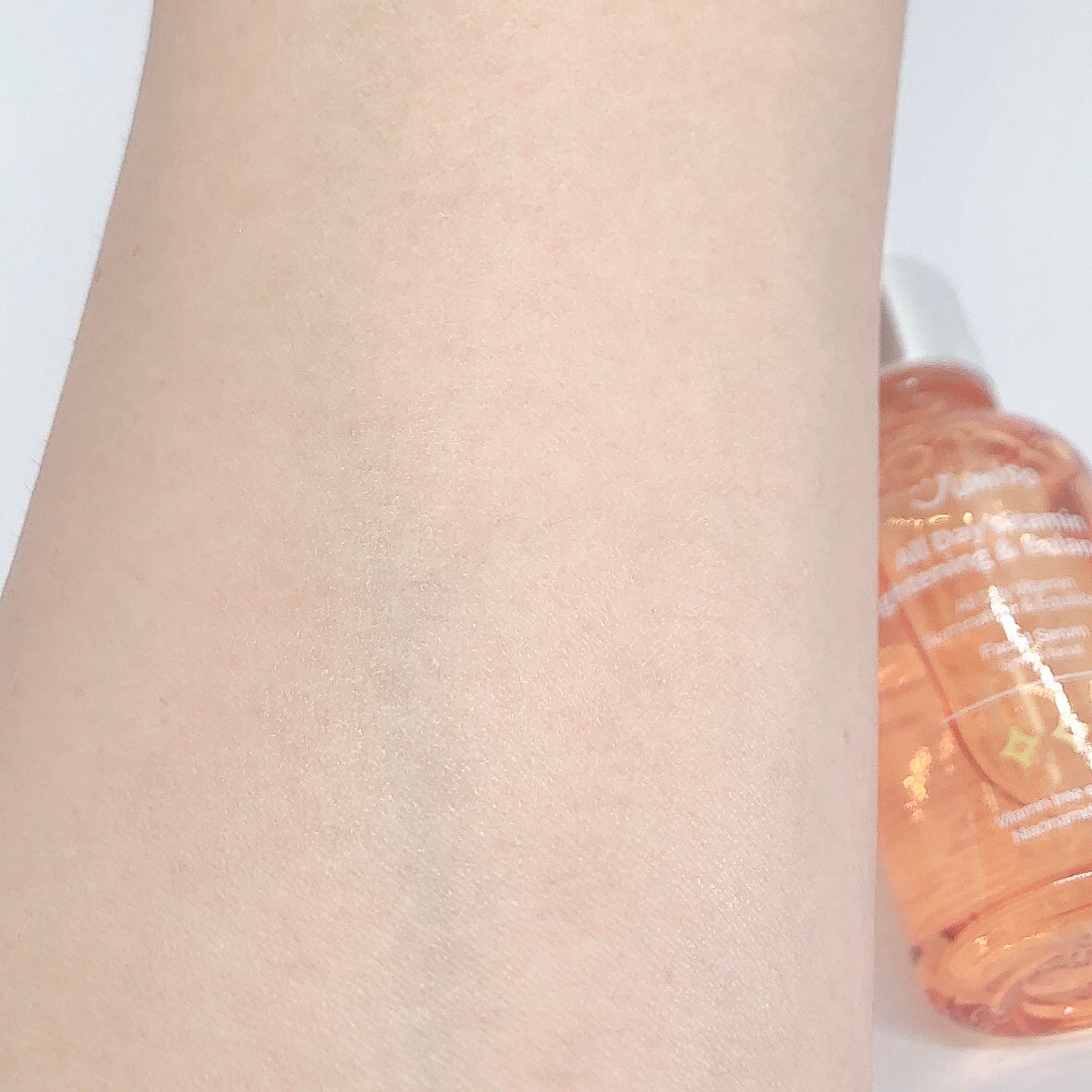 オールデイビタミンブライトニング&バランシングフェイシャルセラム/JUMISO/美容液を使ったクチコミ(7枚目)