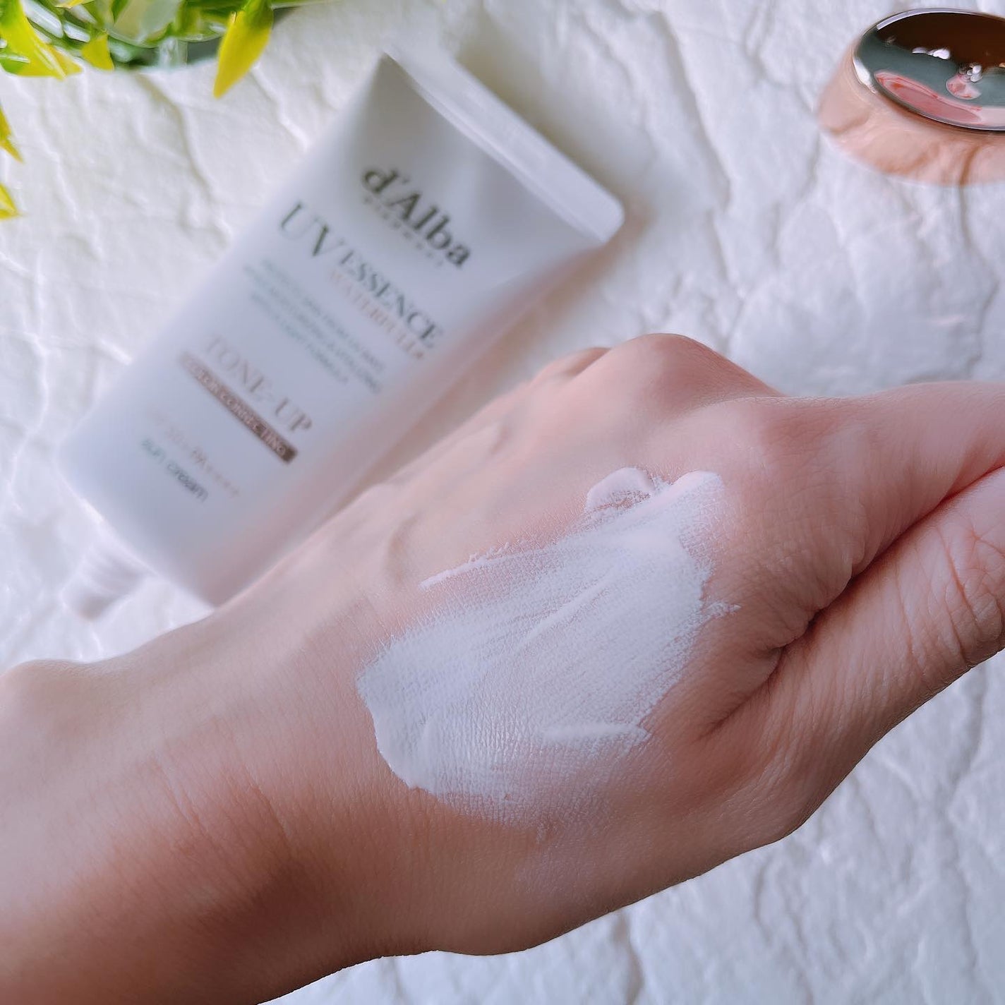 ウォータフルトーンアップサンクリーム/ダルバ/日焼け止めクリームを使ったクチコミ(3枚目)