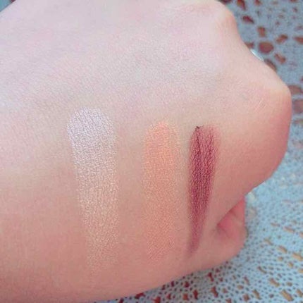 トーンアップアイシャドウ/CEZANNE/アイシャドウパレットを使ったクチコミ(3枚目)