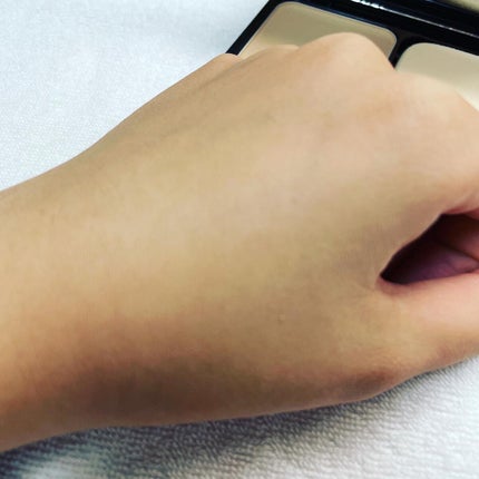 ミネラルエアリータッチファンデーション/エトヴォス/パウダーファンデーションを使ったクチコミ(4枚目)