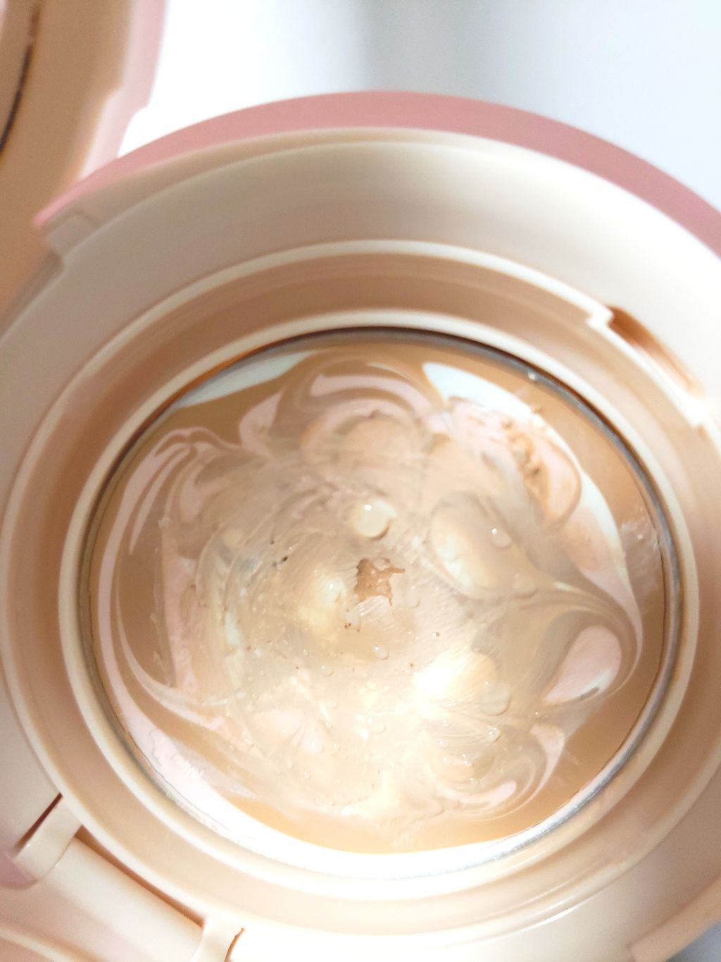 ヌーディズムウォーターグリップエッセンスパクト/CLIO/クリーム・エマルジョンファンデーションを使ったクチコミ（2枚目）