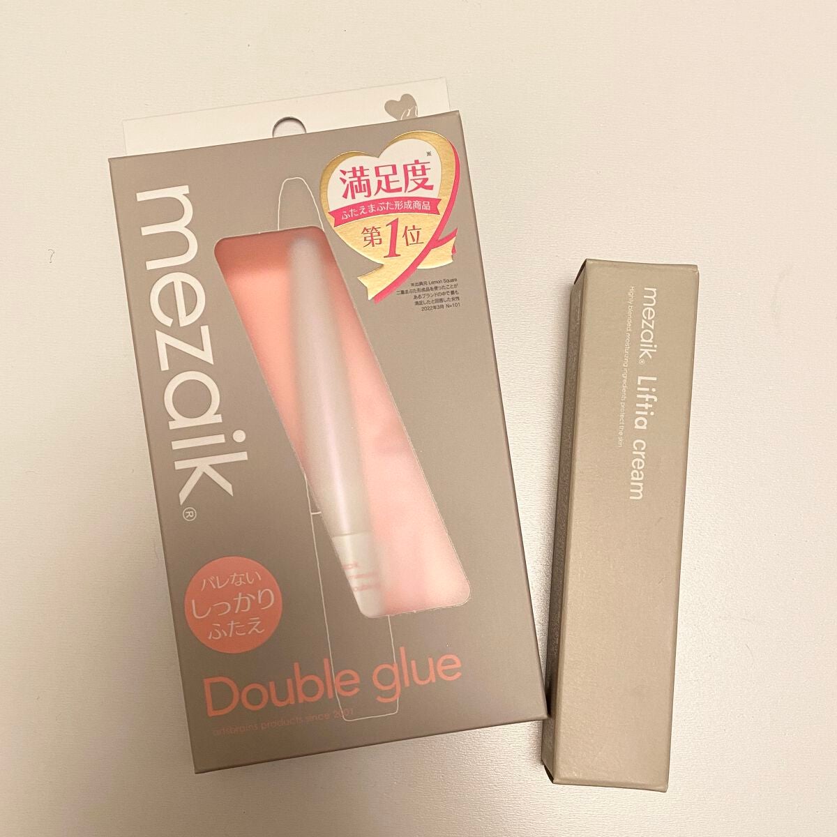 ダブルグルー 接着タイプ/メザイク/二重まぶた用アイテムを使ったクチコミ(1枚目)