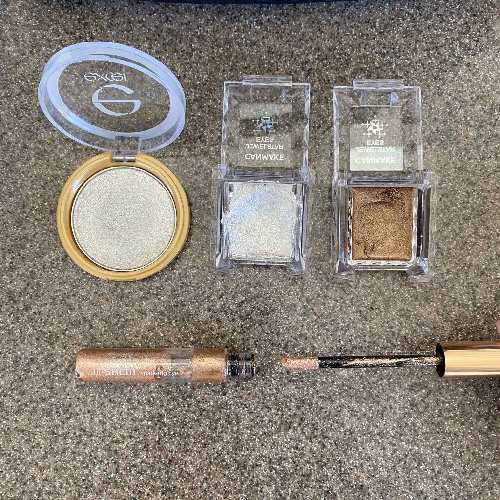 シャイニーシャドウ N SI02 シルバーホワイト/excel/単色アイシャドウを使ったクチコミ（3枚目）