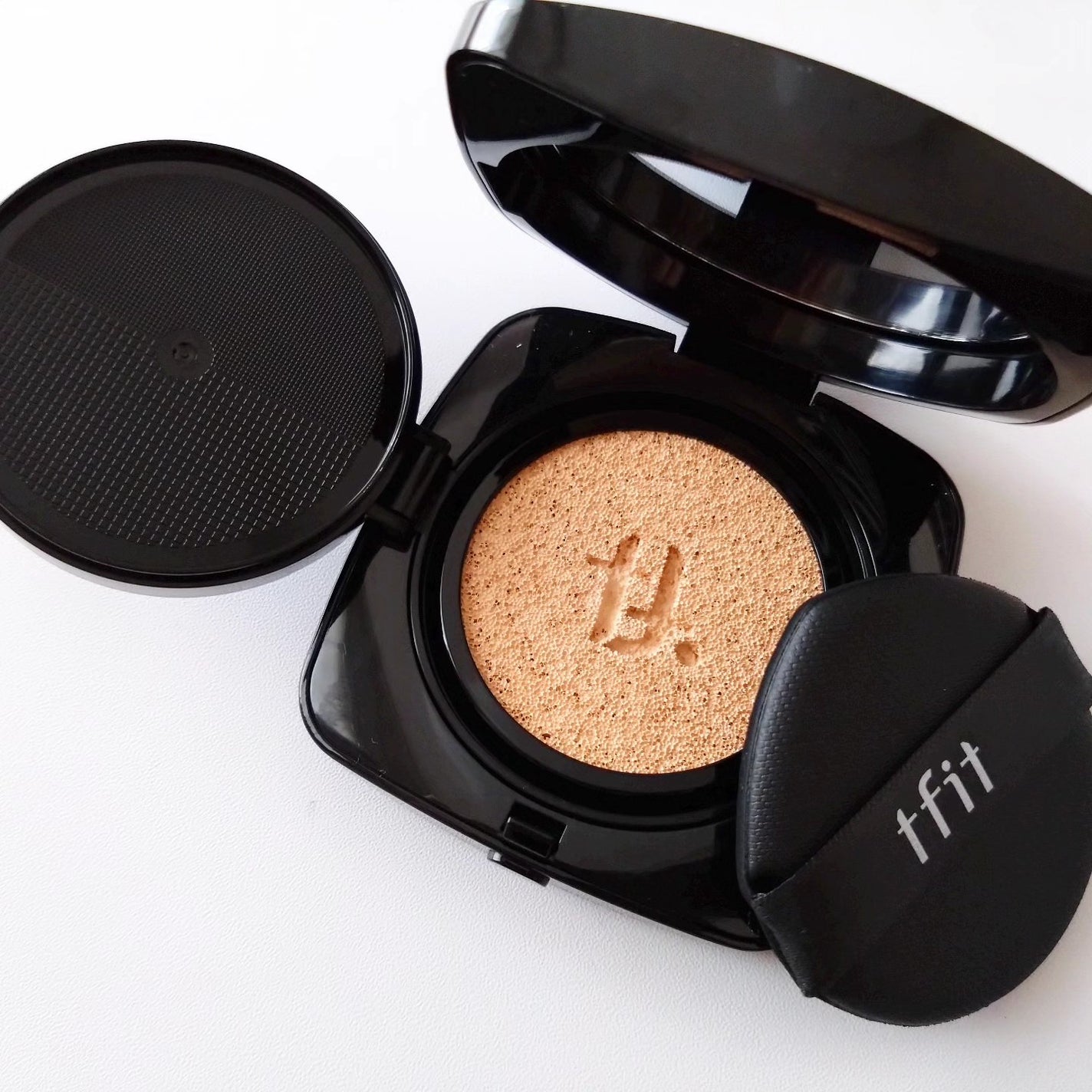 レイヤリングフィット グロークッションEX/TFIT/クッションファンデーションを使ったクチコミ(3枚目)