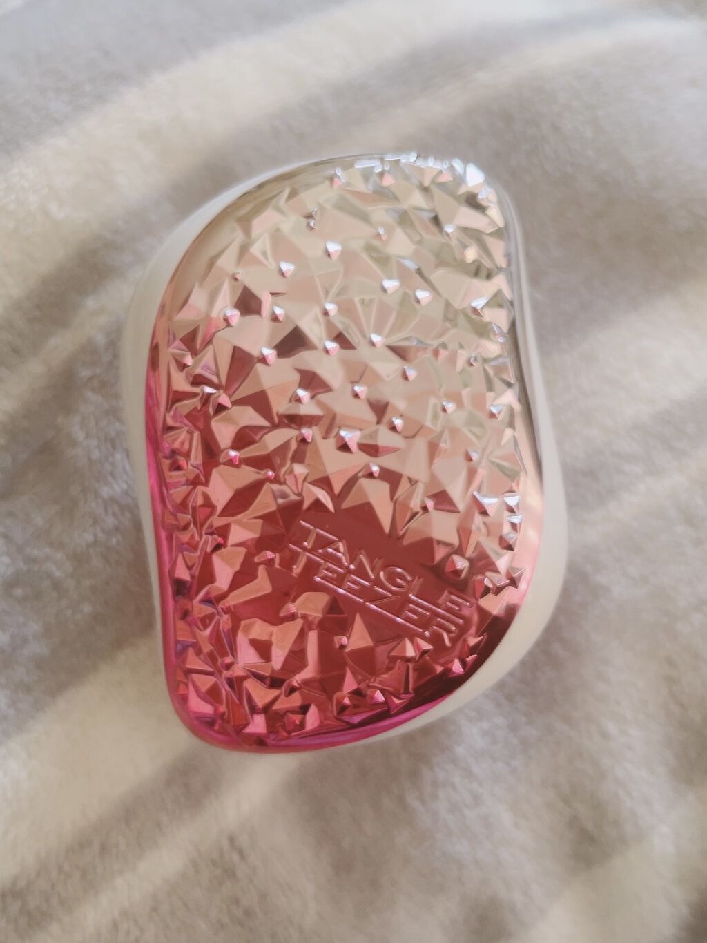 コンパクトスタイラー ジェムロックピンク/TANGLE TEEZER/ヘアブラシを使ったクチコミ（1枚目）