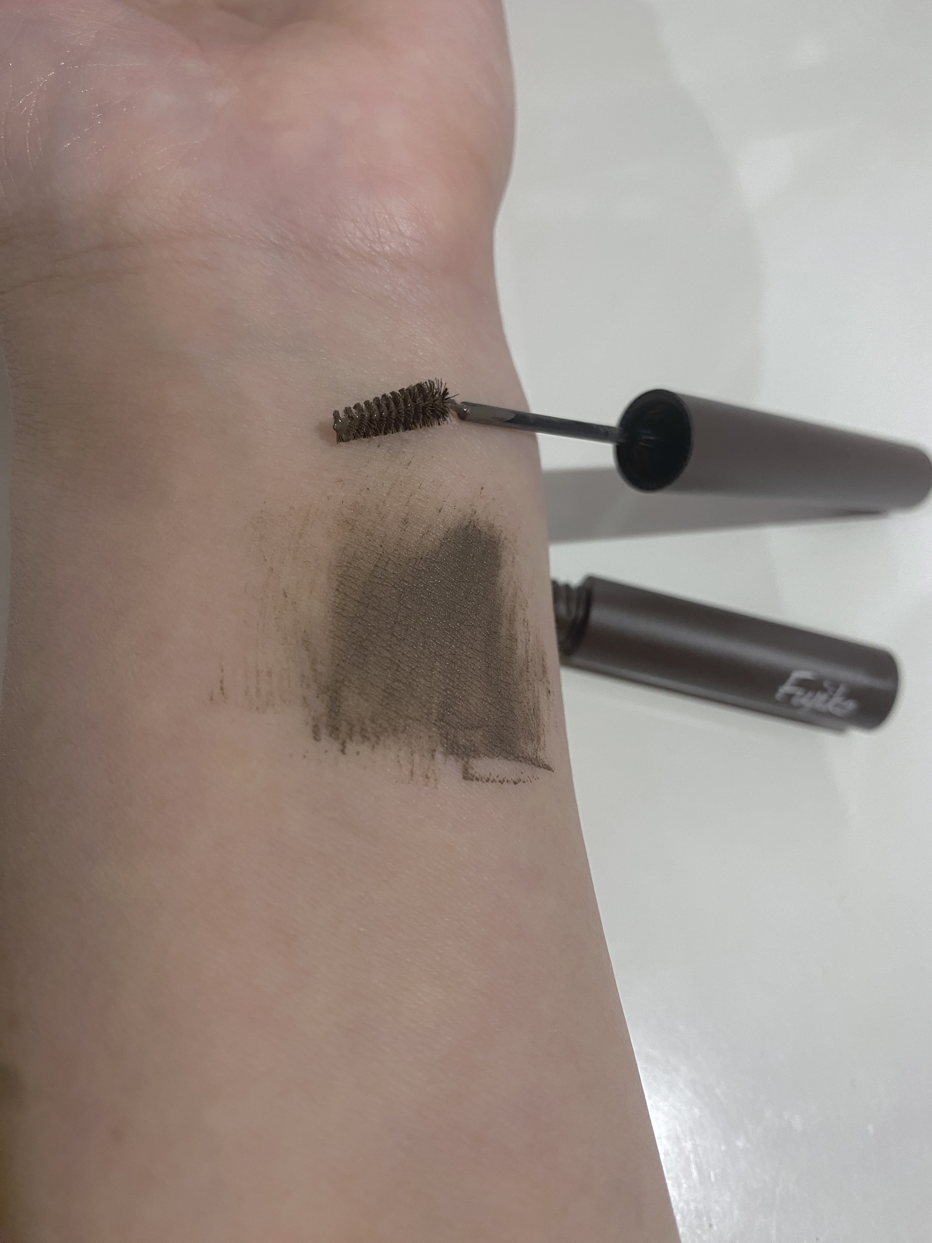 マジカルアイブロウカラー 03 グレーブラウン/Fujiko/眉マスカラを使ったクチコミ（2枚目）