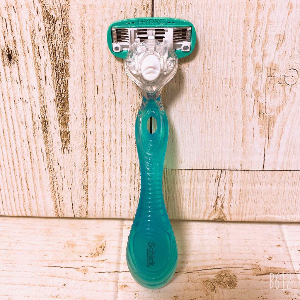 ハイドロシルク 敏感肌用 ホルダー （刃付き＋替刃１コ）/ハイドロシルク/シェーバーを使ったクチコミ（3枚目）