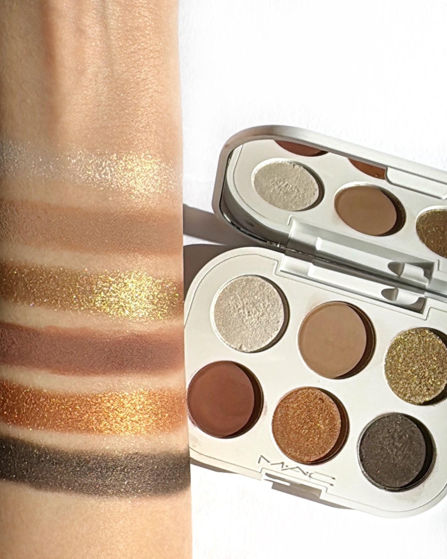 スコール ゴールズ アイシャドウ パレット × 6/M・A・C/アイシャドウパレットを使ったクチコミ(10枚目)