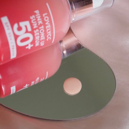 ピンクトーンアップサンセラム/LOVELYCC/化粧下地を使ったクチコミ(4枚目)