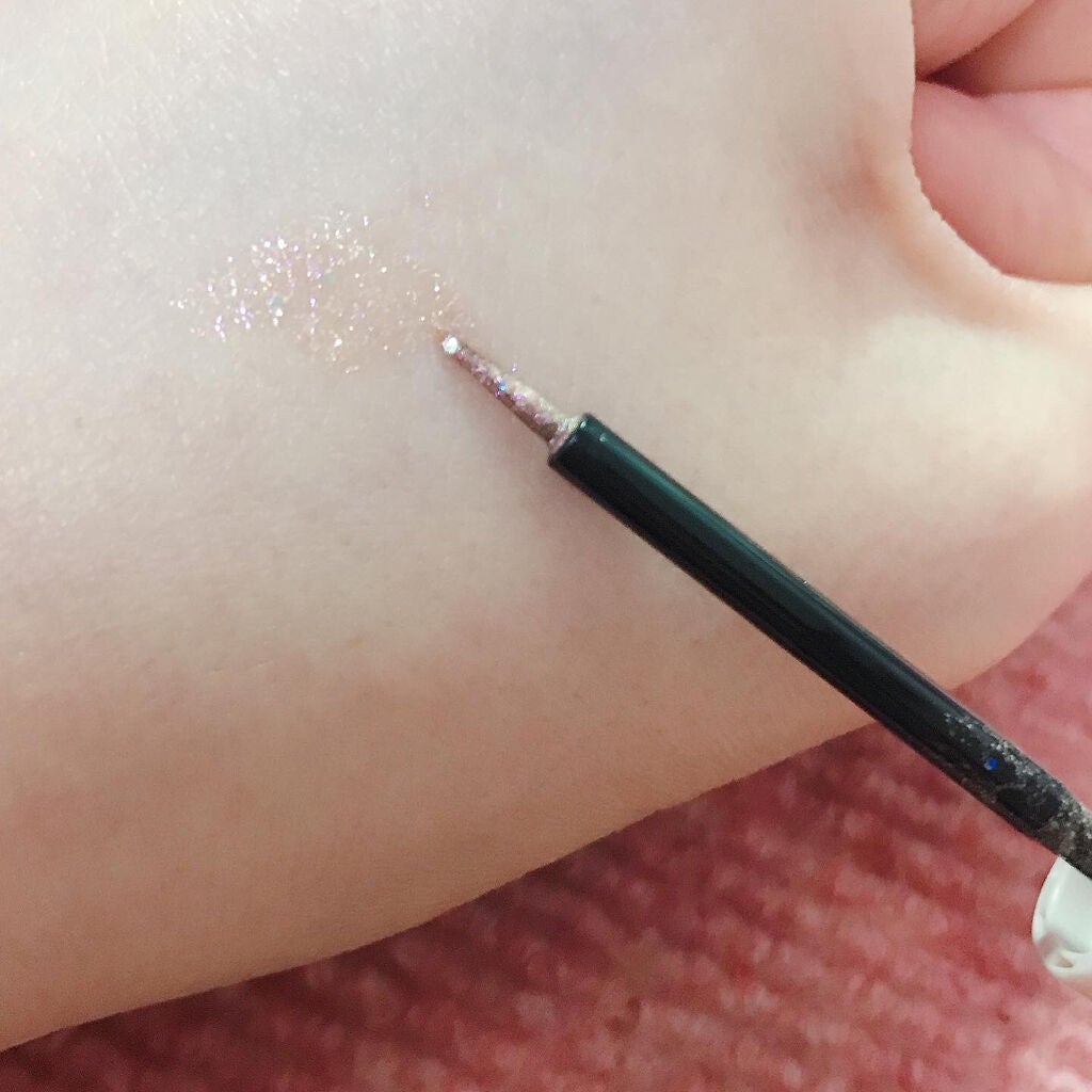 グリッターイルミネーションライナー/CipiCipi/リキッドアイライナーを使ったクチコミ(3枚目)