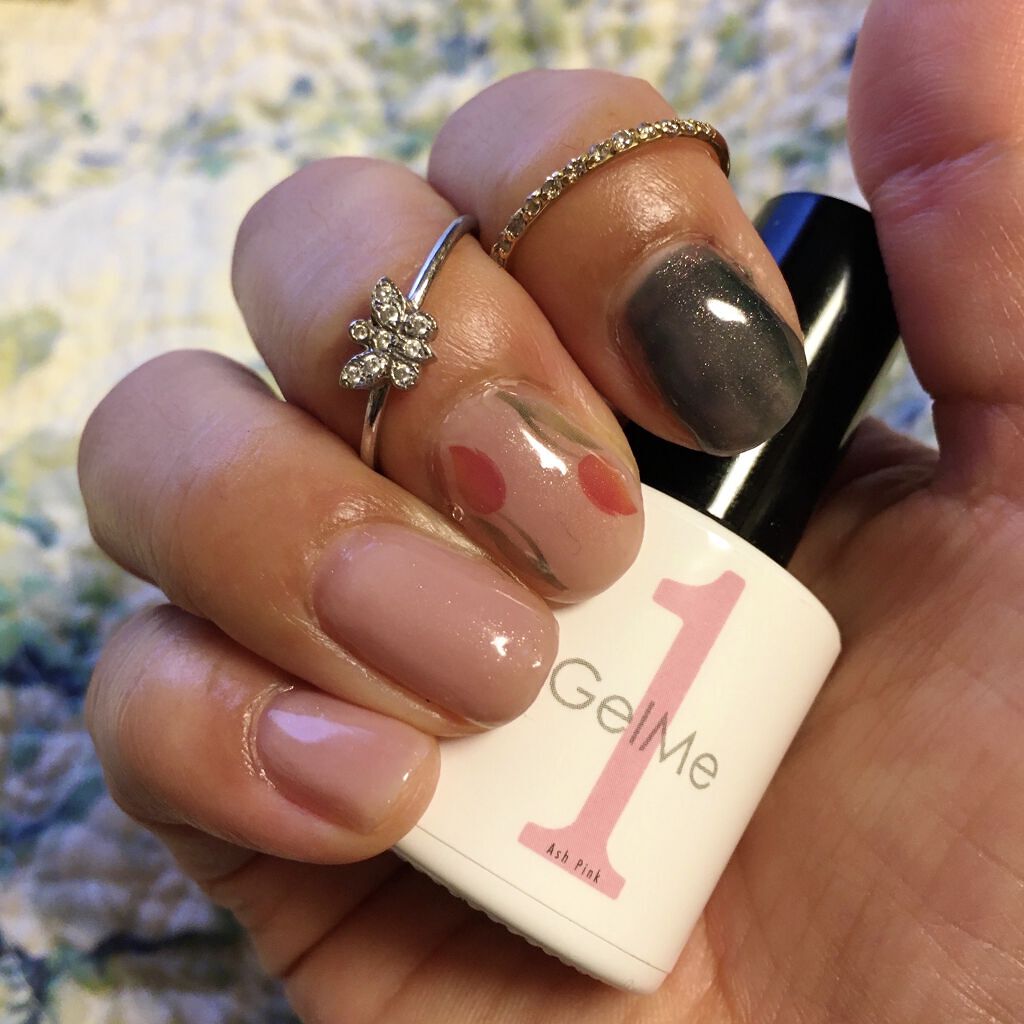 #キラキラネイルのネイルデザイン