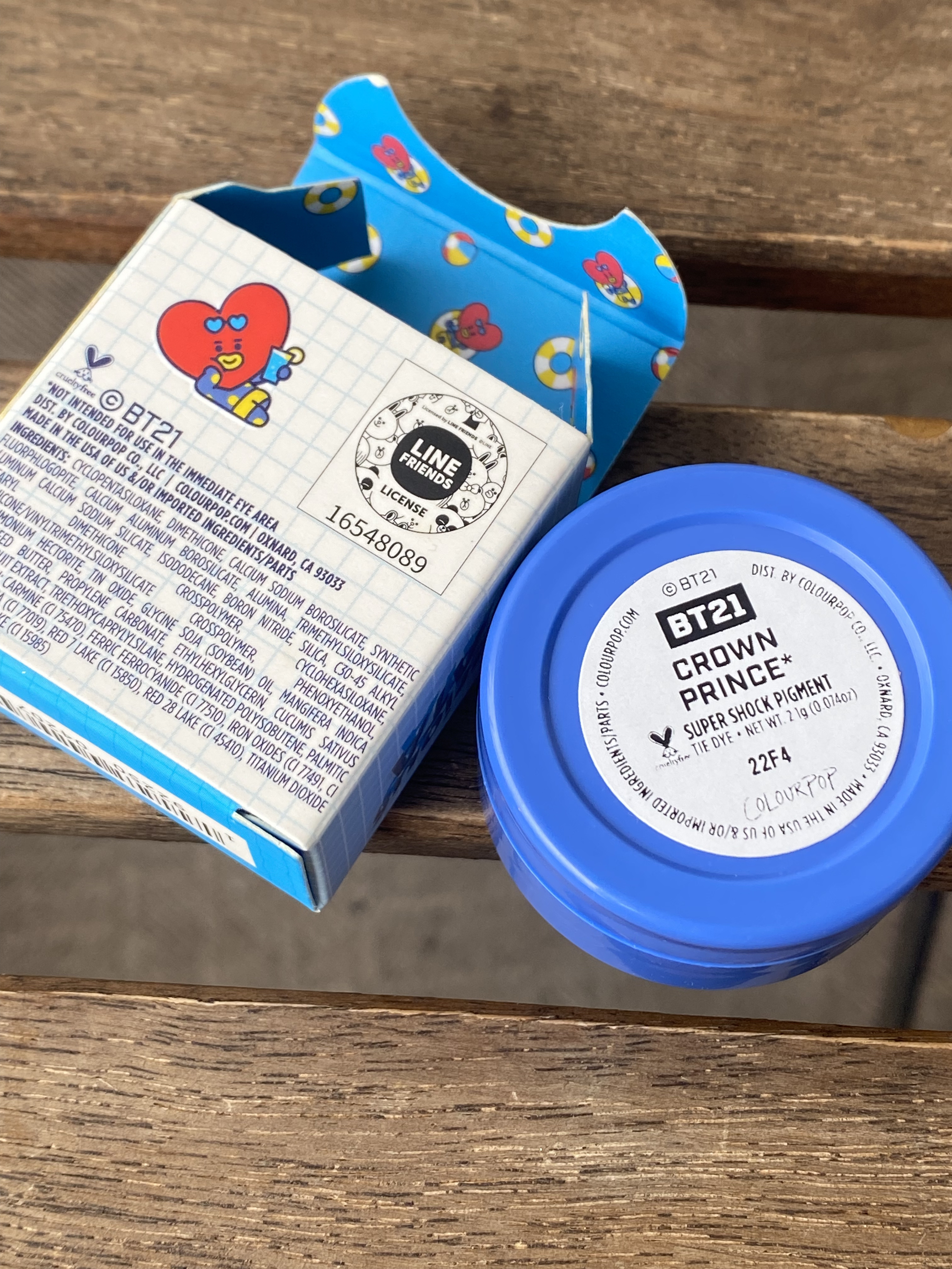  スーパーショックシャドウ/ColourPop/単色アイシャドウを使ったクチコミ（2枚目）