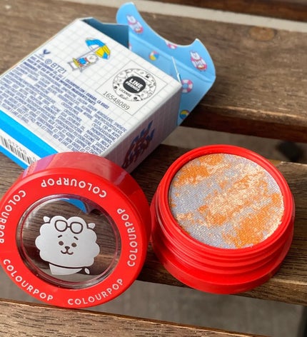 スーパーショックシャドウ/ColourPop/単色アイシャドウを使ったクチコミ(1枚目)